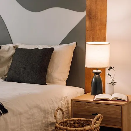 Ainhoa - 2 Bedrooms And Office In Alvalade * Lisbon