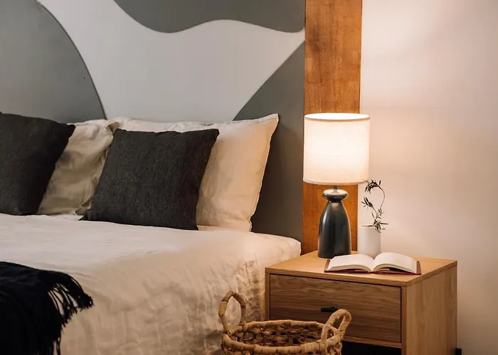Ainhoa - 2 Bedrooms And Office In Alvalade * ליסבון