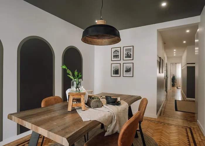 Ainhoa - 2 Bedrooms And Office In Alvalade * ליסבון