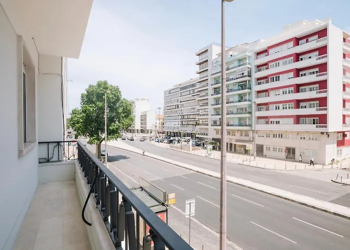 דירה Ainhoa - 2 Bedrooms And Office In Alvalade *